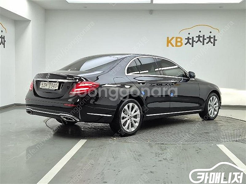 [벤츠]E-클래스 W213 E300 4MATIC 익스클...--4