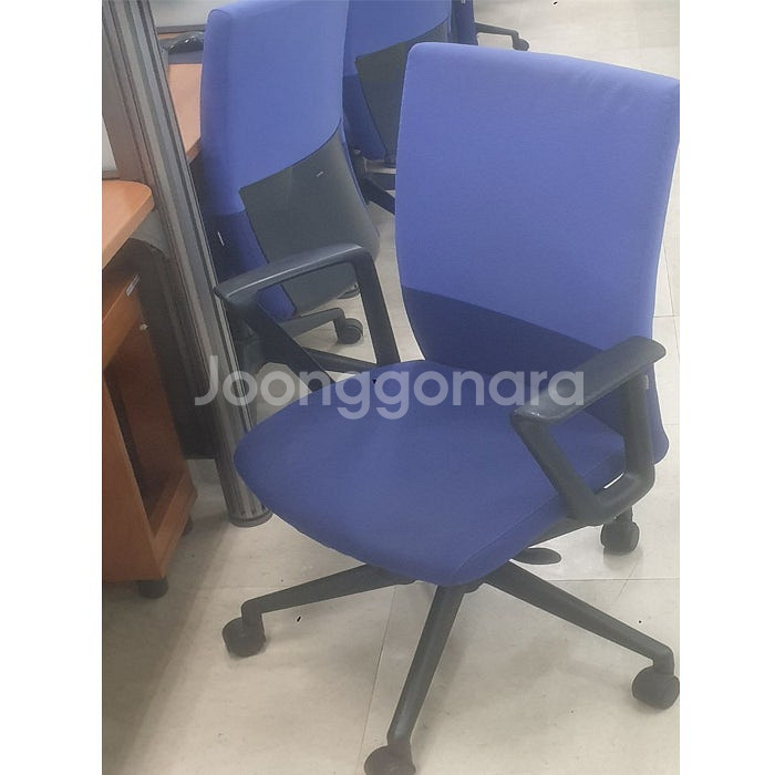 중고시디즈의자T100F블루 -상태양호 w635*d565...--0