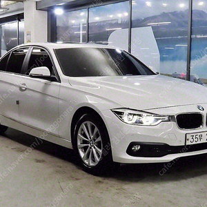 BMW 3시리즈 중고 BMW 320d 중고승용차 3시리즈 중고차 흰색 2018년식 62,970km 320d 개인사업자 차량구매