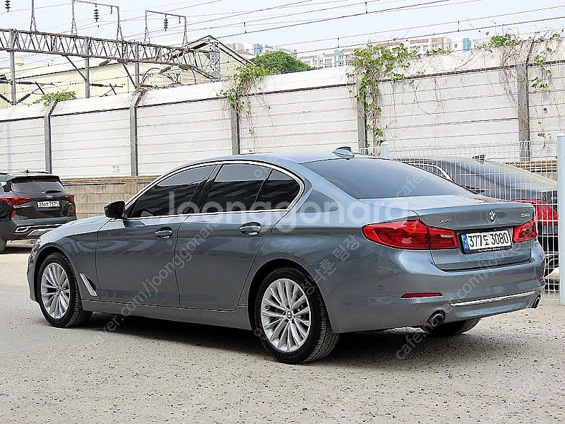 BMW 5시리즈 중고 BMW 530i 중고 5시리즈 중...--3