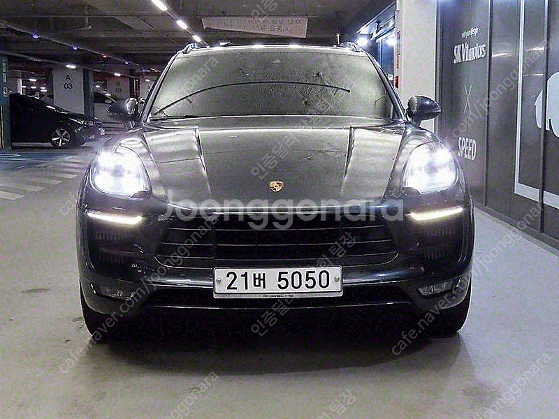 포르쉐 중고 포르쉐 마칸 중고 회색 2018년식 80,...--2