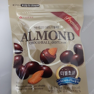 롯데 아몬드초코볼 70g 지퍼백(천원)