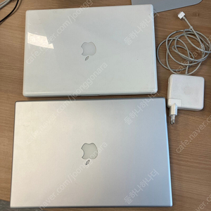 애플 맥북프로 A1226(정상부팅,씨디고장) + 맥북A1181(고장부품용) 한번에 팝니다. / apple macbook