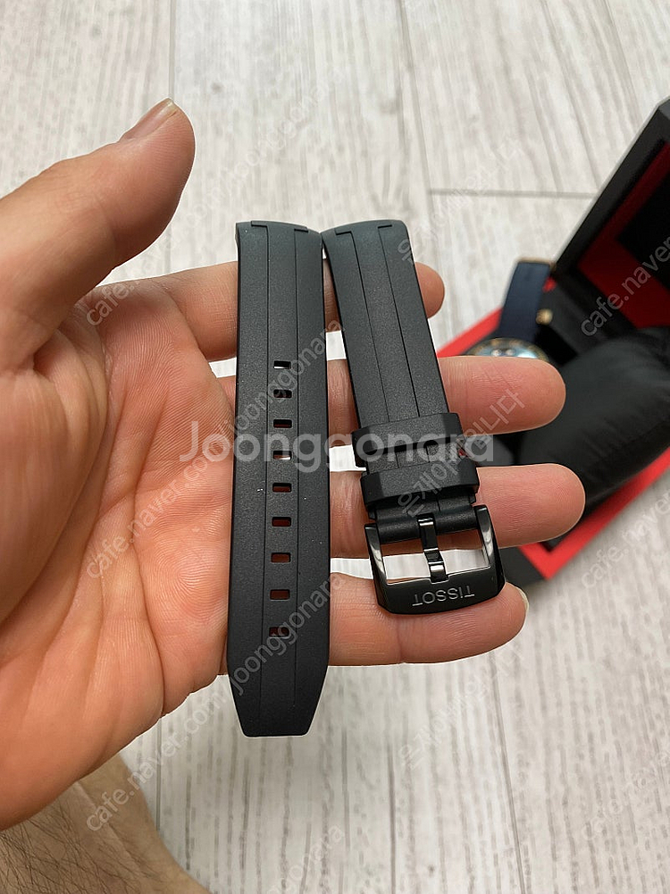 티쏘 씨스타 오토메틱 43mm--5
