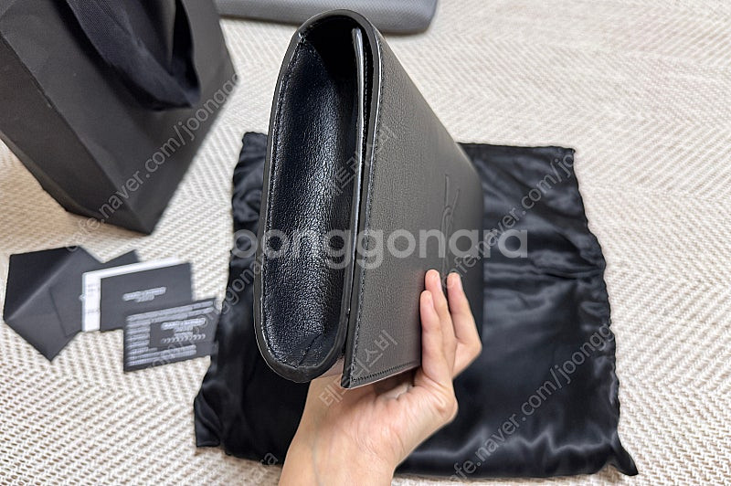 입생로랑 정품 벨드쥬르 클러치 361120--2