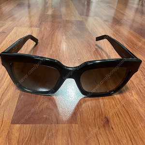 생로랑 선글라스 블랙 이미지