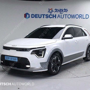 기아 니로 중고 니로 디 올 뉴 니로 중고차 흰색 2023년식 33,509km 어스 수원중고차