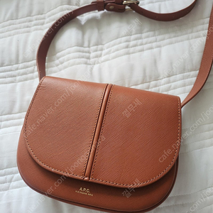 A.P.C. 아페쎄 베티백 브라운 (택포)