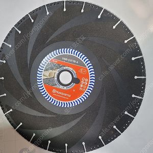 허스크바나14인치 다이야몬드컷팅날 콘크리트컷팅날 주철관컷팅날