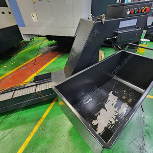 두산공작기계 2020년식 Mynx6500 ll BT40 8K 저렴하게 판매합니다.