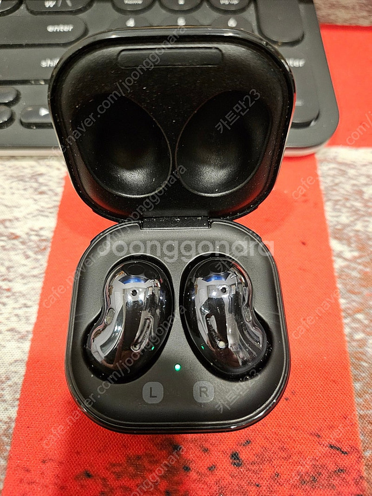 버즈라이브 SM-180 케이스만 판매합니다--4
