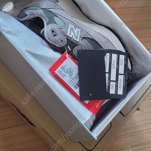 뉴발란스 992 235공홈