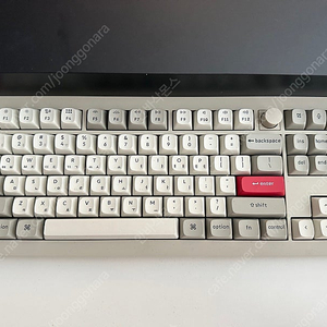 키크론 V3 PRO MAX 핫스왑 화이트 레트로 (바나나축)