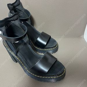 닥터마틴 샌들 (uk4,eu37)
