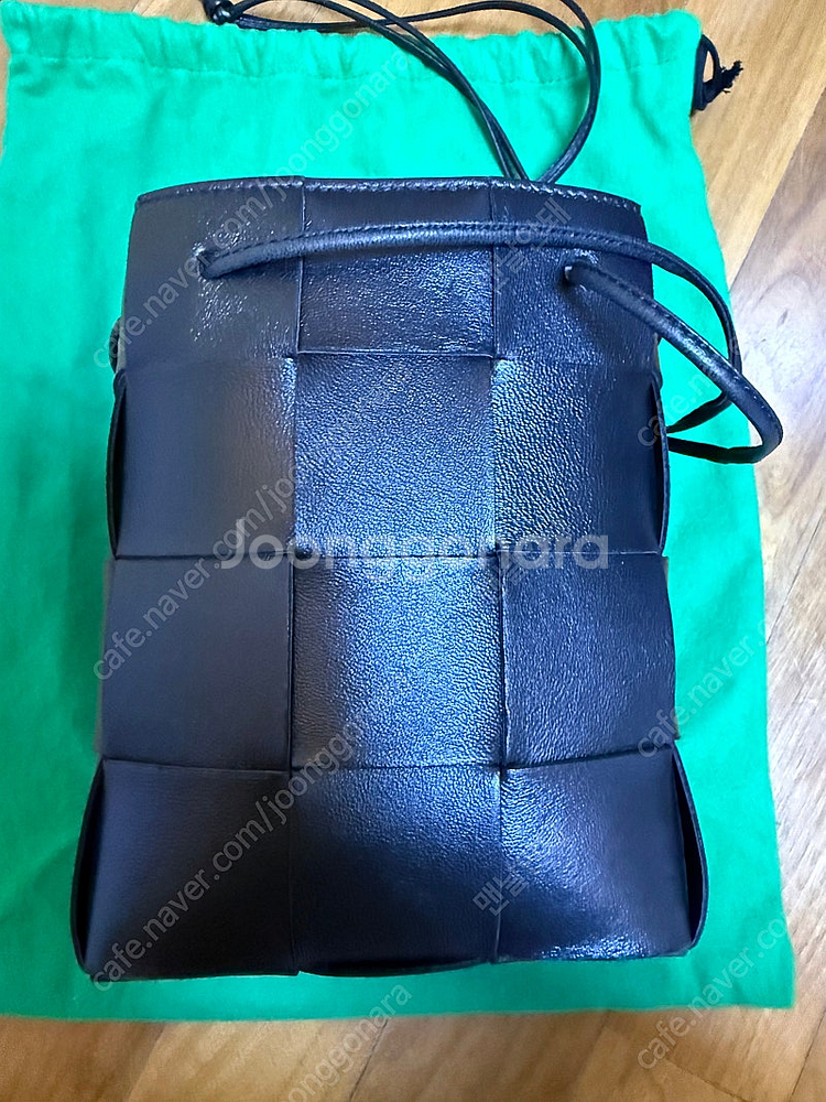 보테가베네타 카세트 버킷--3