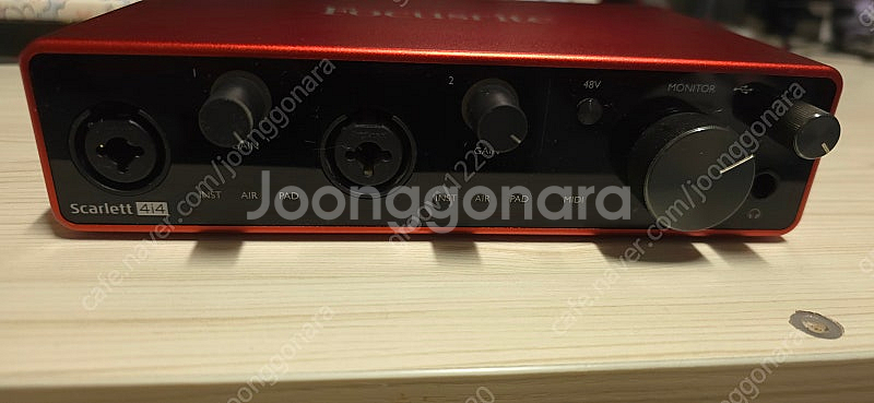 스칼렛 오디오 인터페이스 3세대 4i4 팝니다--1