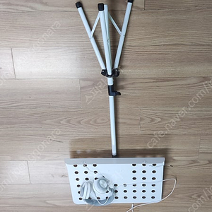 헤드폰 보면대 싸게 내놓습니다
