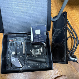 i7-9700K + Z390 AORUS ELITE