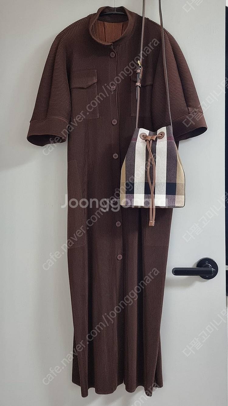 [제이드몽플리츠]쉐이드 카라 롱가디건 (딥브라운)--8