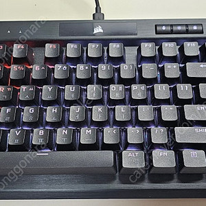 커세어 K70 RGB TKL 키보드 팝니다