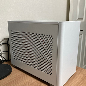 라이젠 1700 gtx1050 노루 itx sff시스템 (쿨러마스터 nr200p)
