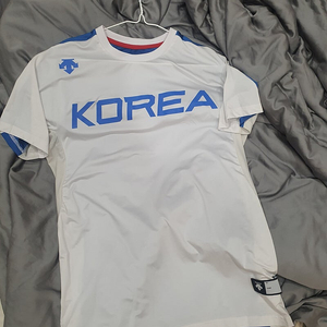 데상트 국가대표 기능성반팔
