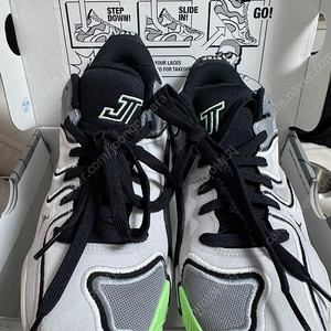 나이키 조던 키즈 테이텀3 235 새상품