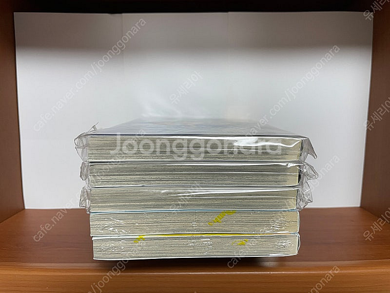 [소장용] 나와 너 둘이 무지개가 되다 1~5권 팝니다...--1