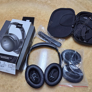 qc45 bose 무선헤드폰 팝니다.