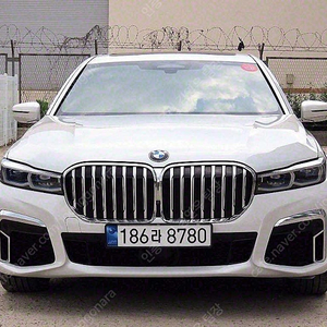 흰색 BMW 7시리즈 중고 BMW 중고 740I M 스포츠 패키지 수입중고차 65,226 km