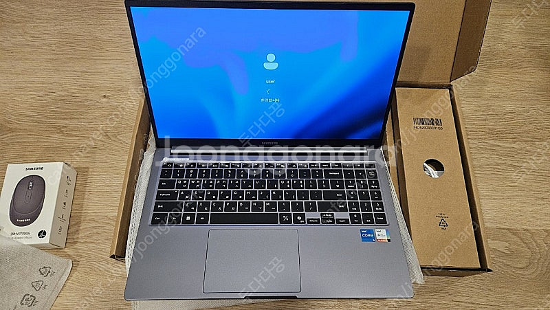 삼성 갤럭시 북4 NT750XGJ-KH51Y--3