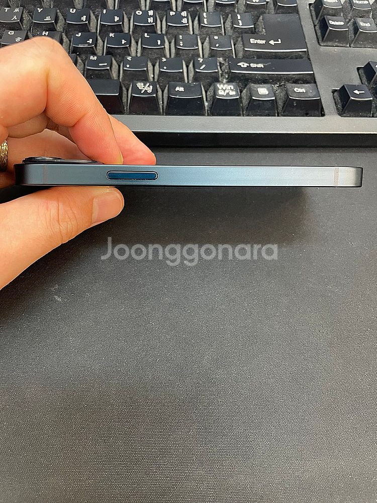 아이폰13미니 블랙 128GB 가성비좋은중고28만팝니다...--4