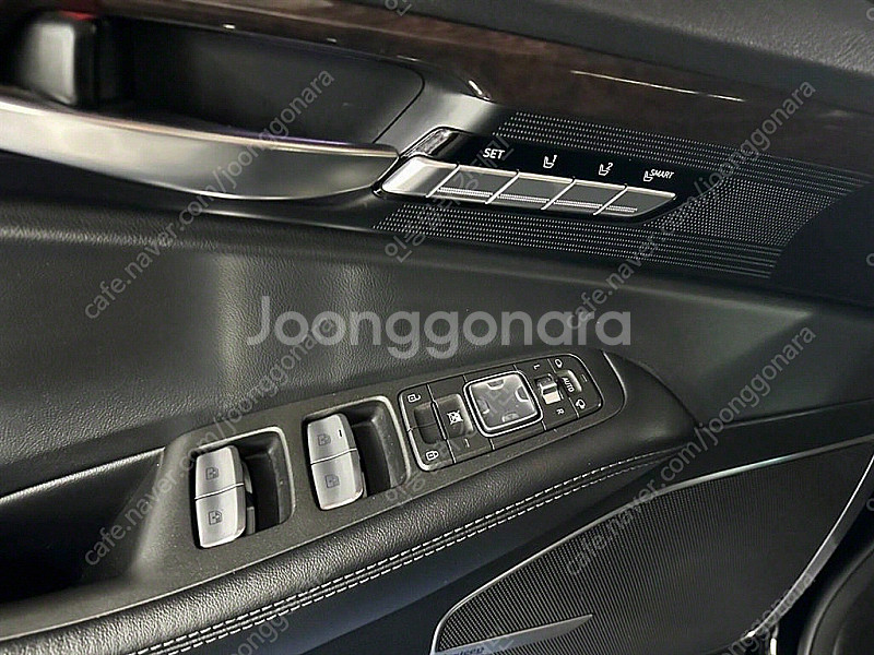 제네시스 EQ900 33 T-GDI AWD 판매합니다 ...--6