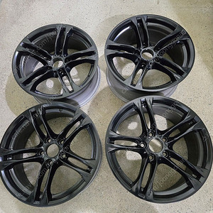 BMW F10 613M 사틴블랙 18인치 순정휠 대품판매95만원