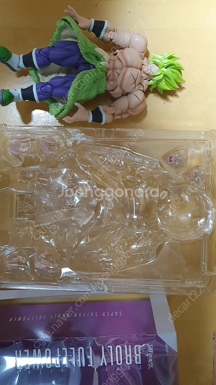 shf 드래곤볼 브로리, 타레스, 트랭크스 팝니다--1