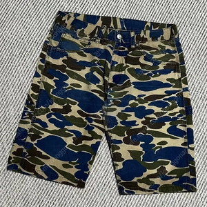[30] 칼하트(Carhartt) 카모 패턴 워크 반바지