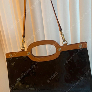 루이비통 모노그램 베르니 가방 90,000원