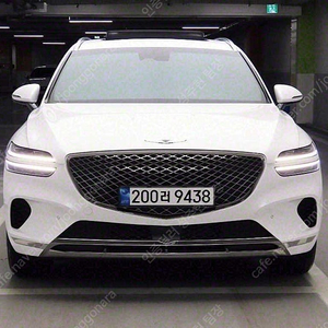 GV70 중고 GV70 흰색 2023년식 17,405km 2.5T 가솔린 AWD 기본형 중고자동차