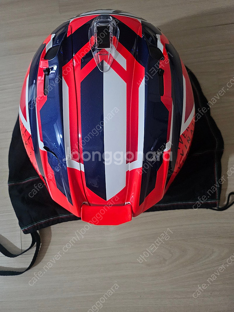 아라이 RX-7X 매버릭 +세나50S 하만카돈 팝니다. 오늘만 75에 드림니다.--5