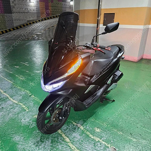 부산 더 뉴 PCX 125 맷블랙 19년식 판매합니다! (28500km,경정비완료)
