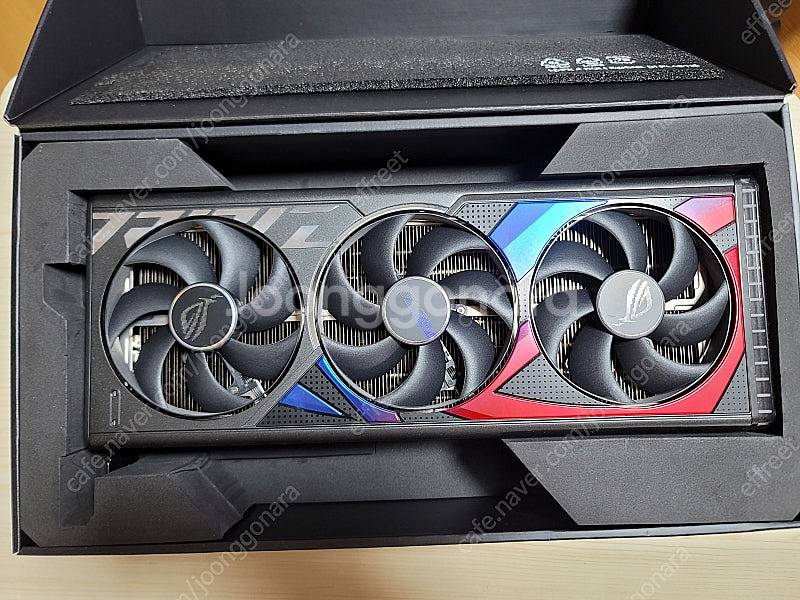 ASUS RTX4090 STRIX--0