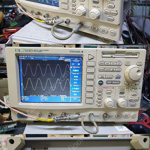 OSCILLOSCOPE DL7100