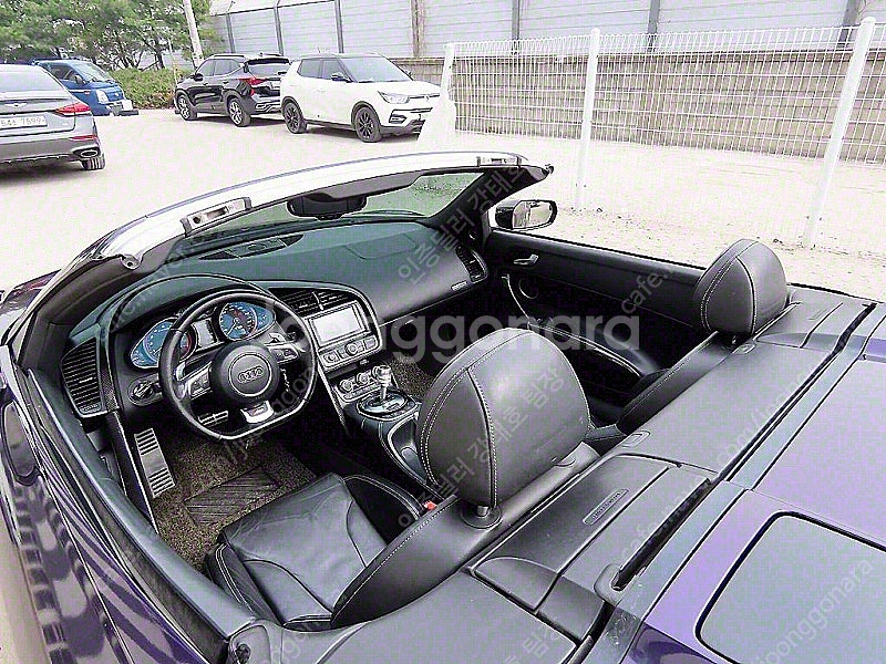 아우디 R8 중고 R8 중고차 검정색 2015년식 71,358km 5.2 V10 스파이더 중고자동차--9