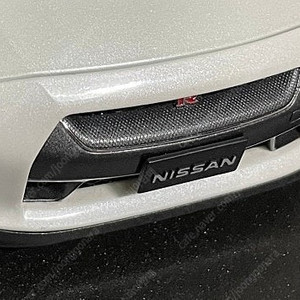 1:18 1/18 교쇼 gtr r35 다이캐스트 짧은 번호판 구합니다.