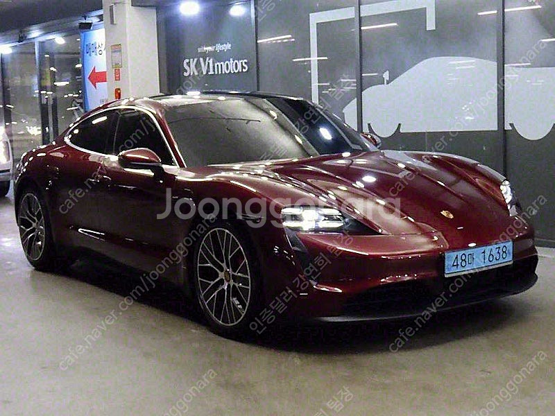 포르쉐 타이칸 중고 포르쉐 타이칸 중고차 빨간색 202...--2