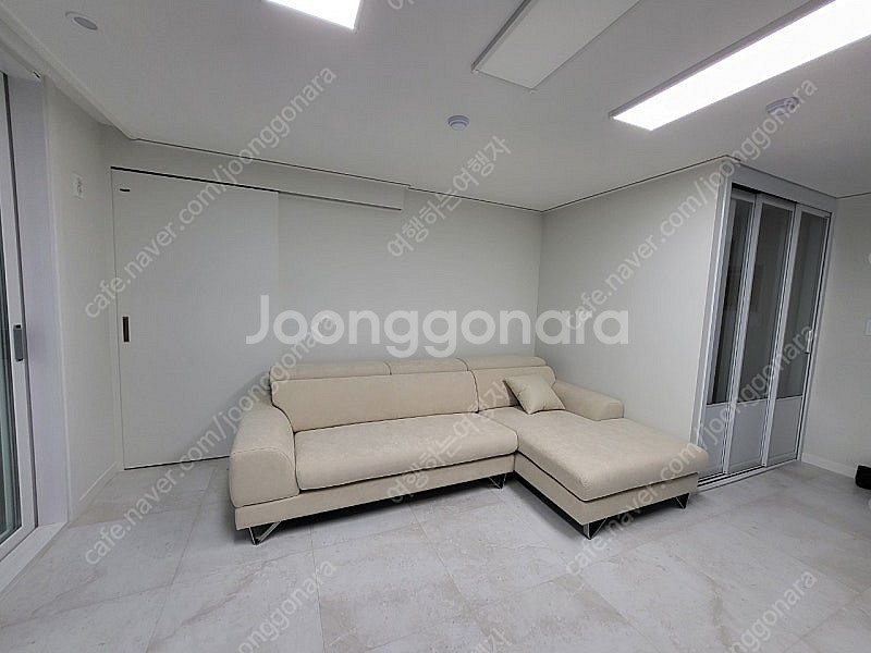 스파지오 샤무드쇼파 판매합니다--1