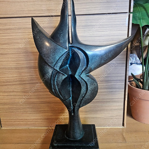 청동 조각의 대가 황인철교수 작품