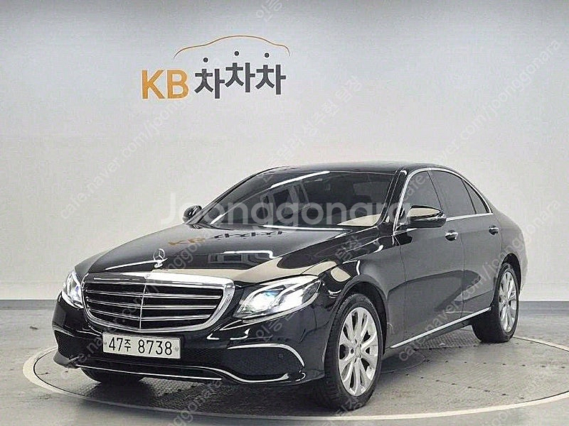벤츠 E클래스 중고 벤츠 중고 승용차 검정색 2018년...--0
