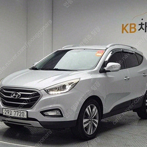 투싼 중고 투싼 중고가격 투싼 중고차 은색 2015년식 디젤(E-VGT)2WD 스마트 스페셜 개인사업자중고차