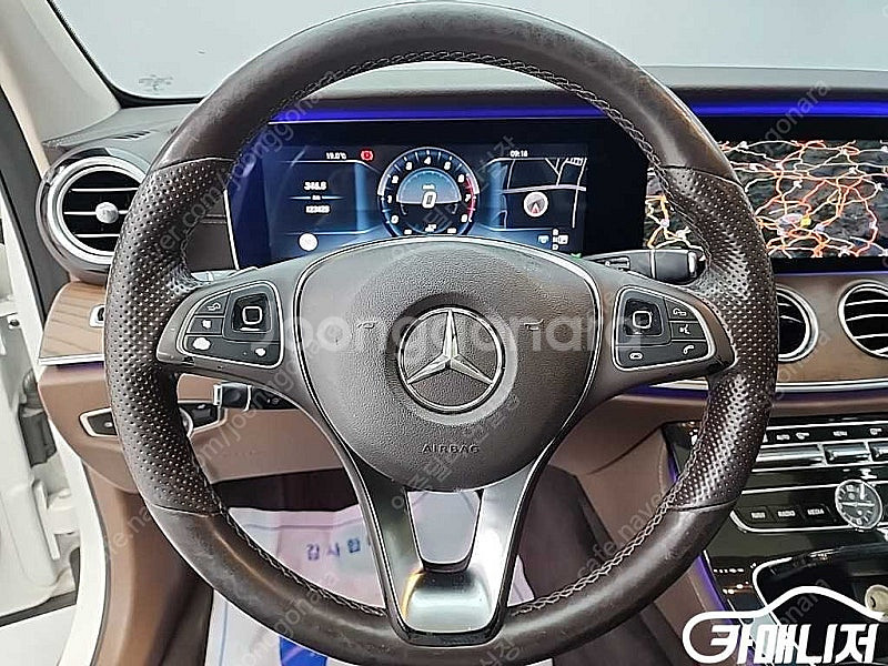[벤츠]E-클래스 W213 E300 4MATIC 아방가...--9